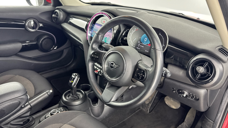 MINI Hatchback 1.5 Cooper Classic 5dr Auto Petrol Hatchback